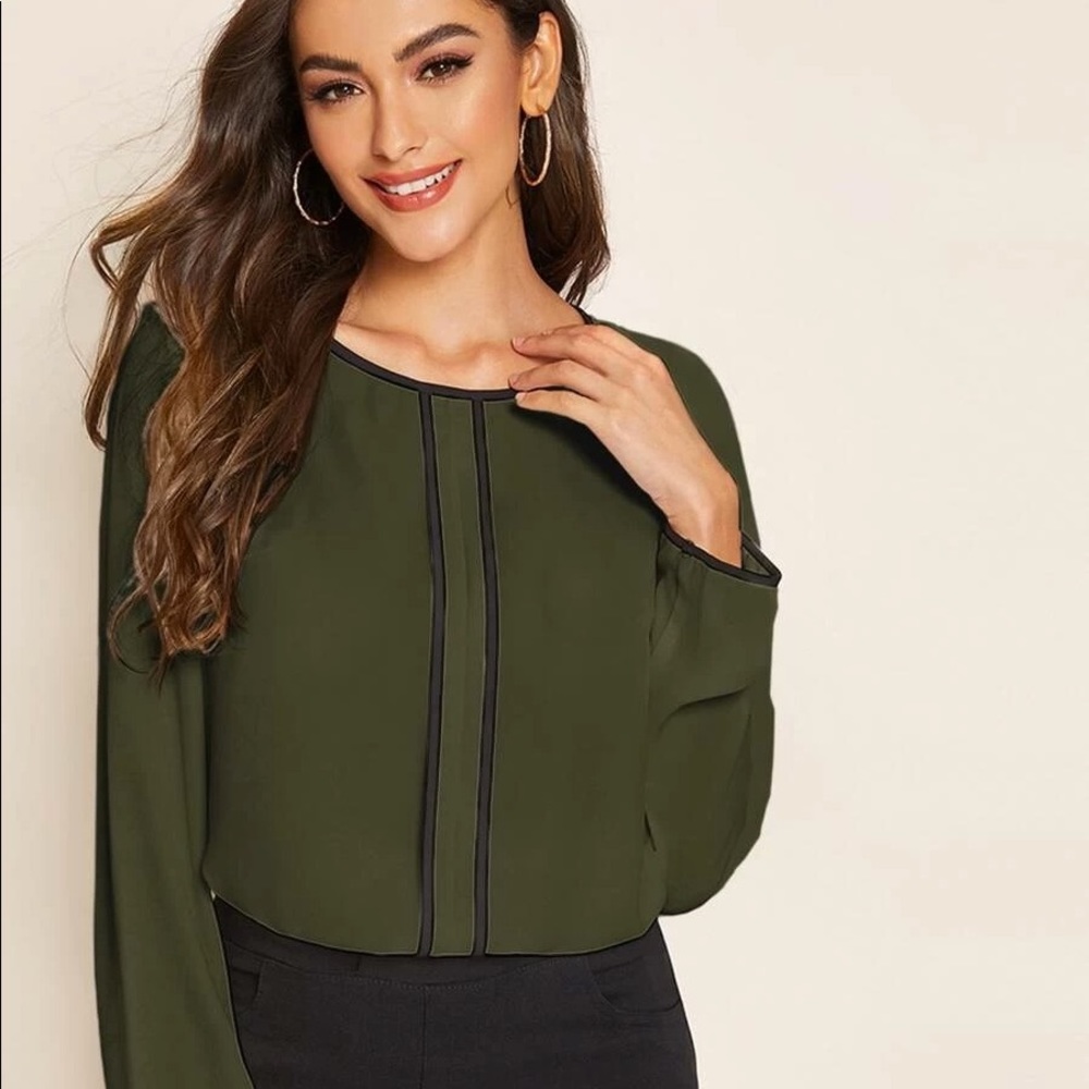 NWB blouse with original packaging !